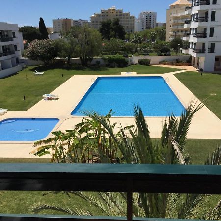 קווארטיירה Tossan House In Vilamoura Downtown מראה חיצוני תמונה